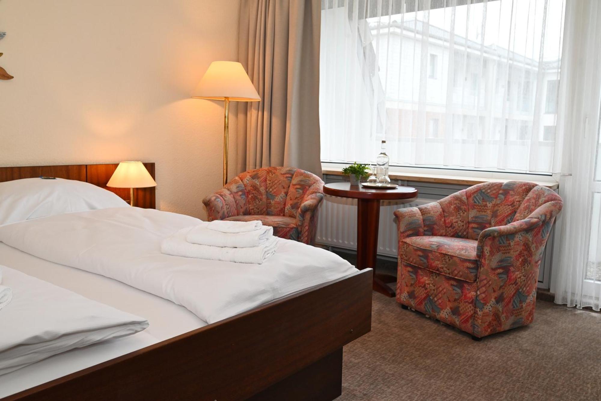 בוסום Strandhotel Salty מראה חיצוני תמונה