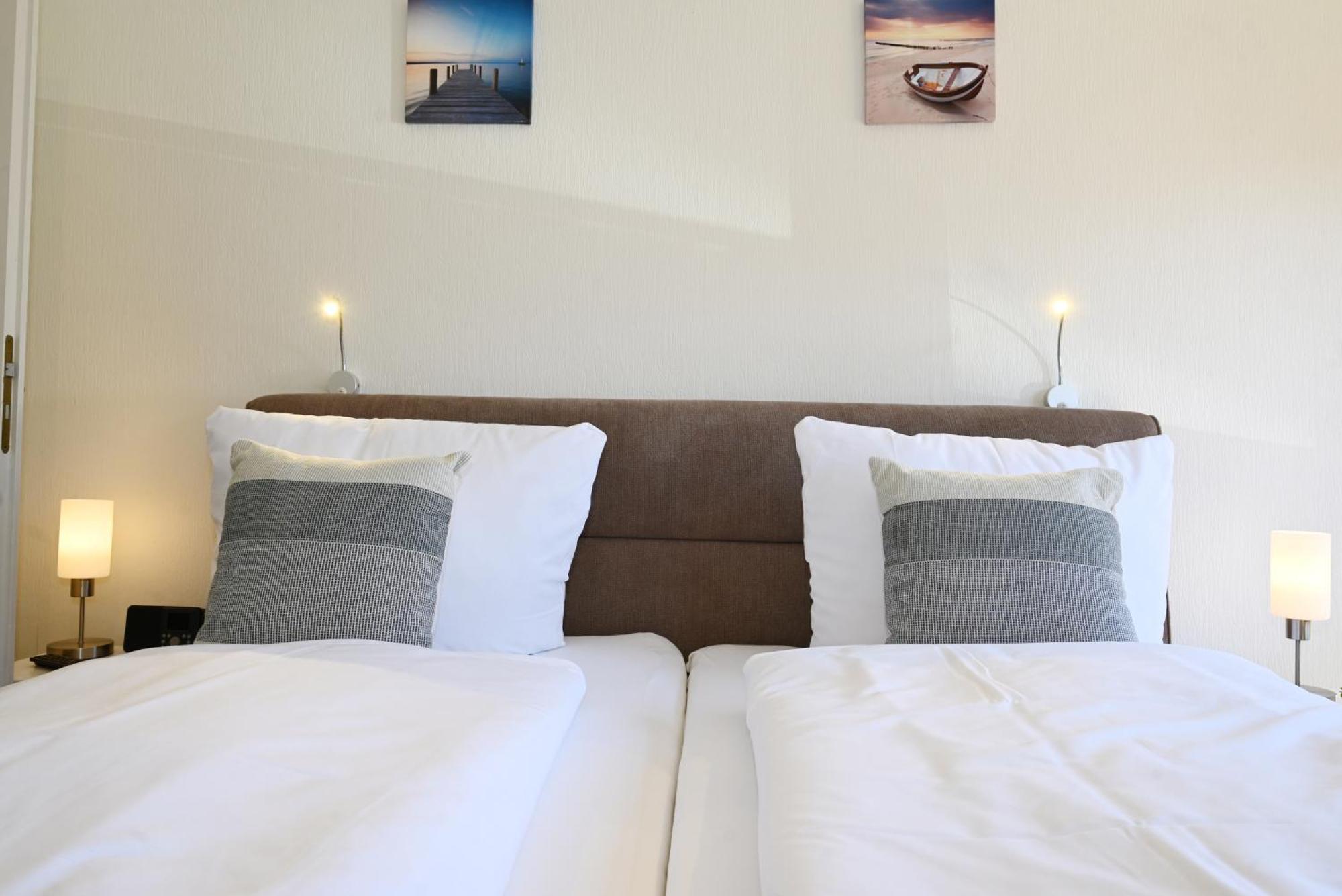 בוסום Strandhotel Salty מראה חיצוני תמונה