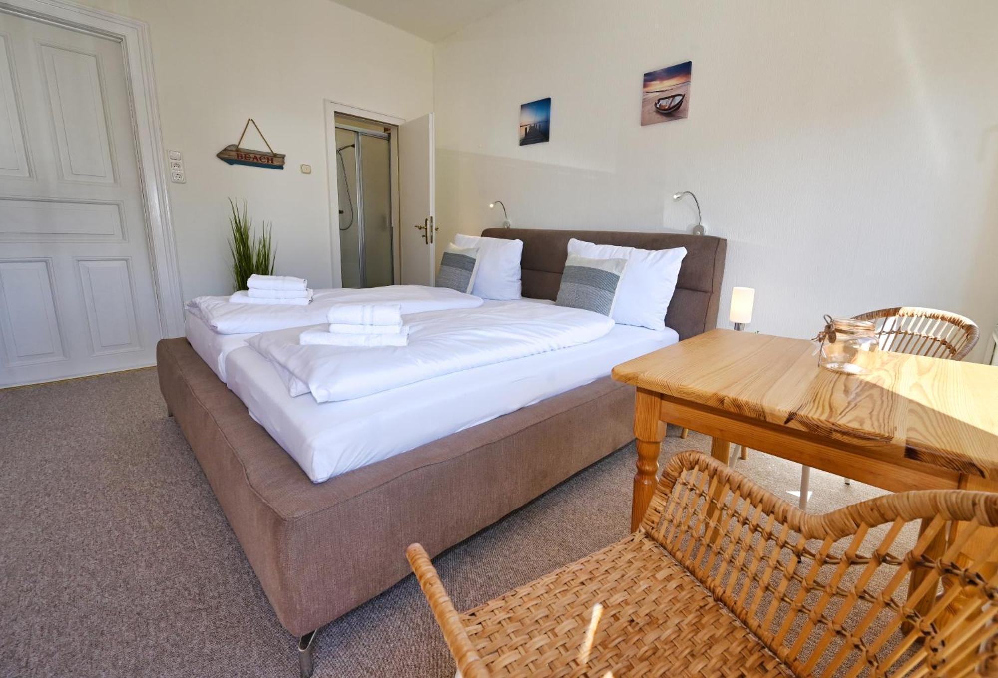 בוסום Strandhotel Salty מראה חיצוני תמונה